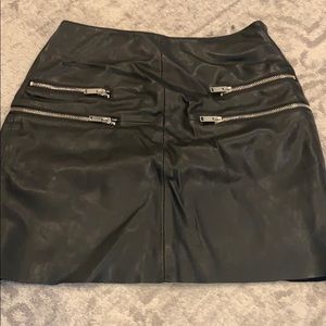 Zara black leather like skirt w zippers